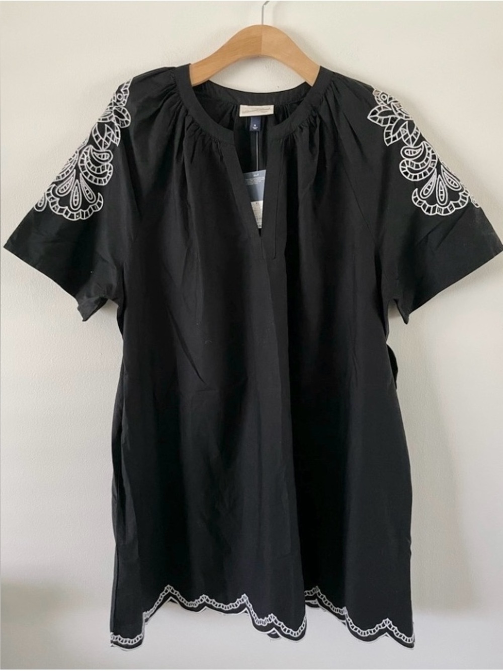 Universal Thread Embroidered Eyelet Shift Dress XL "Tuckernuck Style" Black - Picture 1 of 7